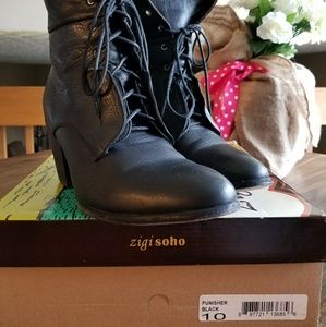 Bakers Ziggy Soho lace up booties